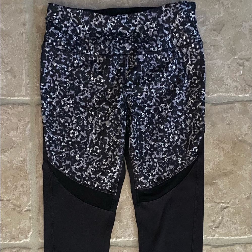 Women’s AVIA Capri Leggings - SZ M
